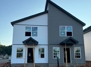 100 Aviator Cir #111B, Oak Grove, KY 42262