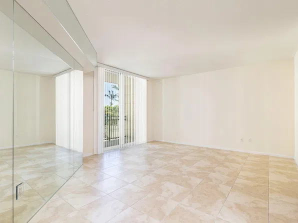 403 S Sapodilla Ave APT 203, West Palm Beach, FL 33401