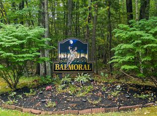 8 Balmoral Dr #8, Stratham, NH 03885