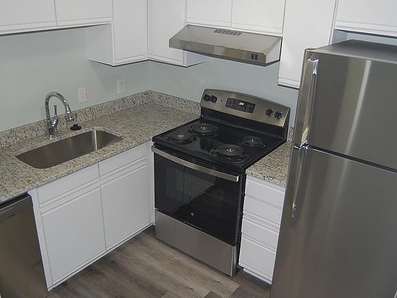 2nd image of 3702 Gayle Ave APT 1