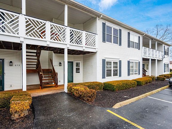 2nd image of 675 Milcrest Dr