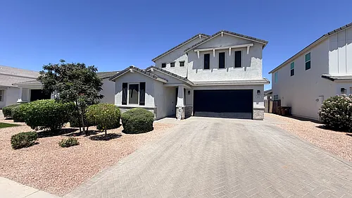 612 E Hazelnut Ln Photo 1