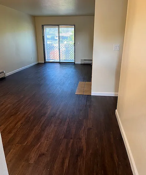 Kearny Street Apartments — Photo 10