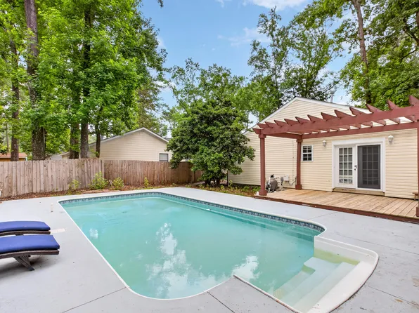 6 Duchess Ct, Summerville, SC 29485