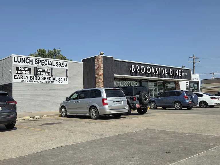 Victor South Residents are Regulars at Brookside Diner at 45th & S. Peoria