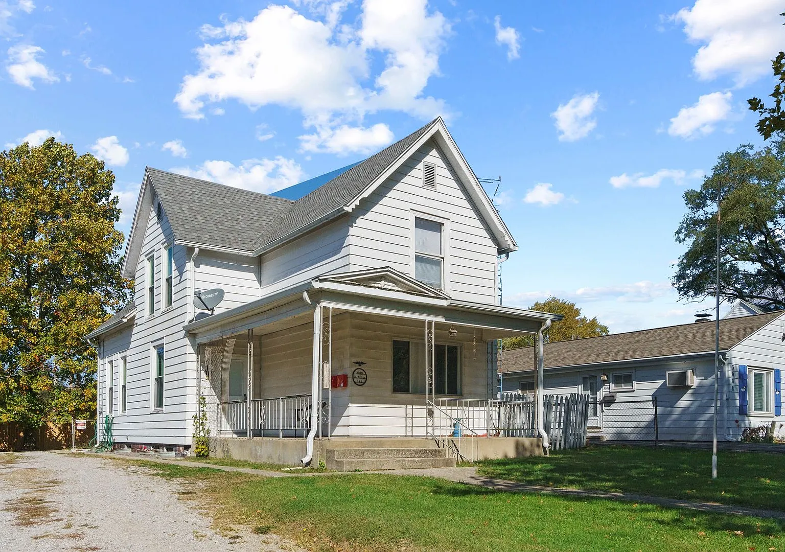 3010 McArthur Dr — Photo 1