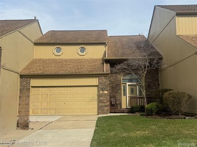 2171 Crystal Dr #28, Rochester, MI, 48309