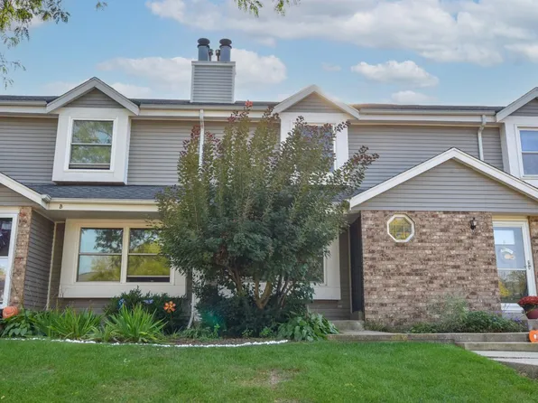 1911 Woodburn ROAD #C, Waukesha, WI 53188