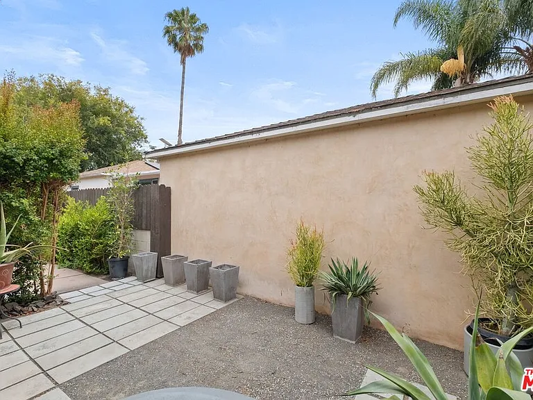4043 Harter Ave — Photo 15