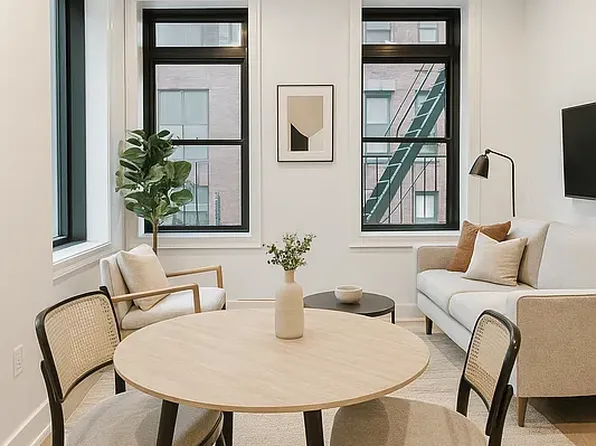 307 W 39th St, New York, NY