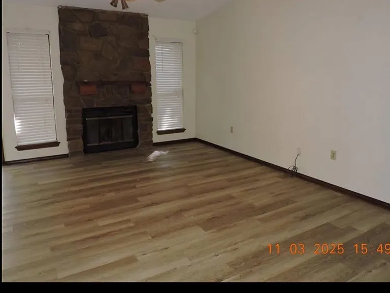 909 NE Tortoise Dr #5C — Photo 4