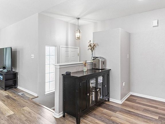 5th image of 2515 Thoreau Dr