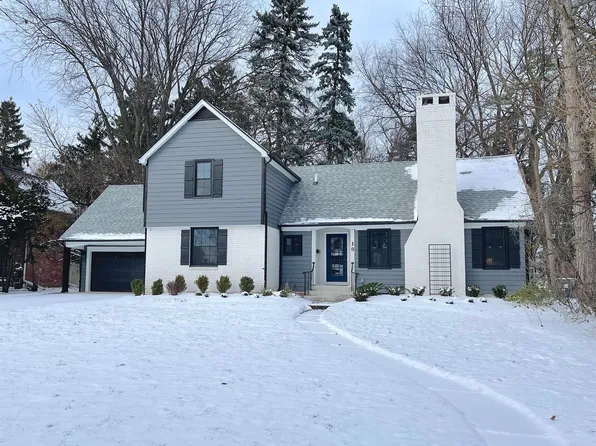 10 Oakland Park Blvd, Pleasant Ridge, MI 48069