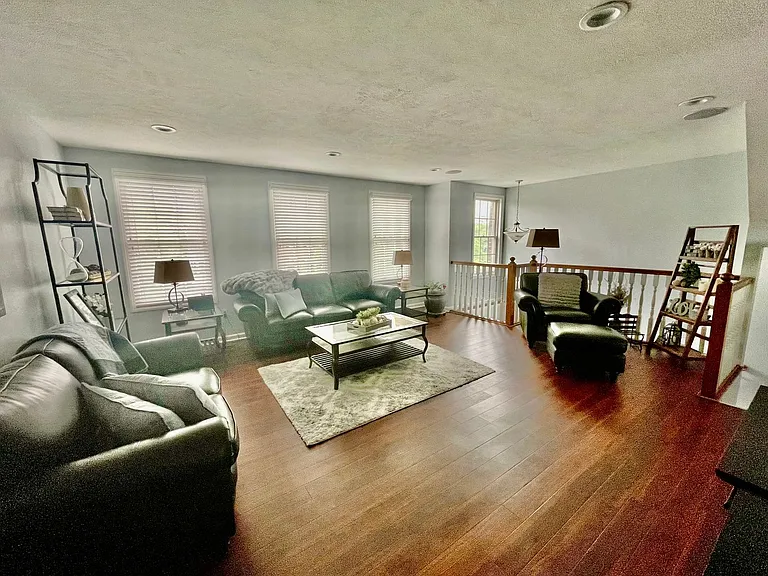 307 Marshall Heights Dr — Photo 6