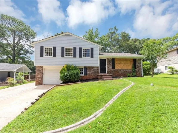 2767 Kathie Ln, Ellenwood, GA 30294