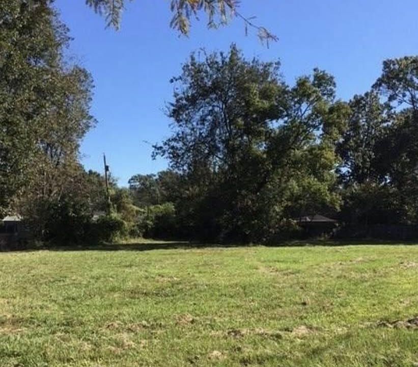 2nd image of 1700-1800 Stonegate Ct