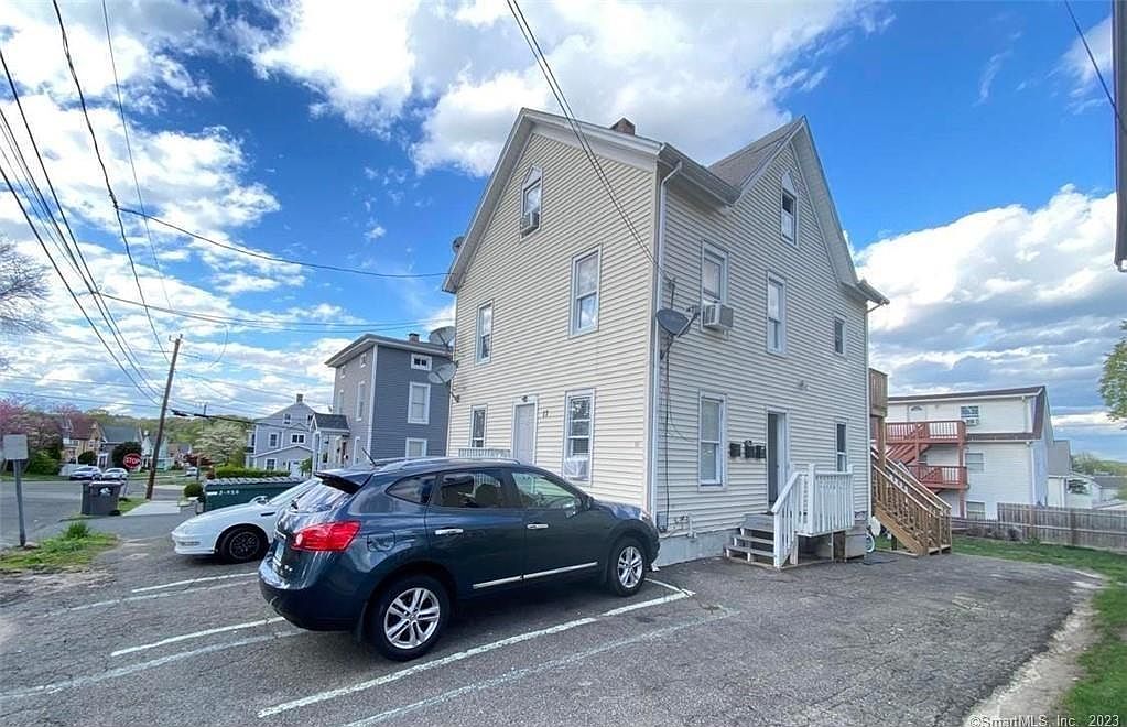17 Mallory St, Danbury, CT 06810 Zillow