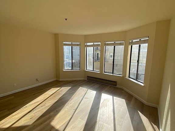 4th image of 3514 25th St #209