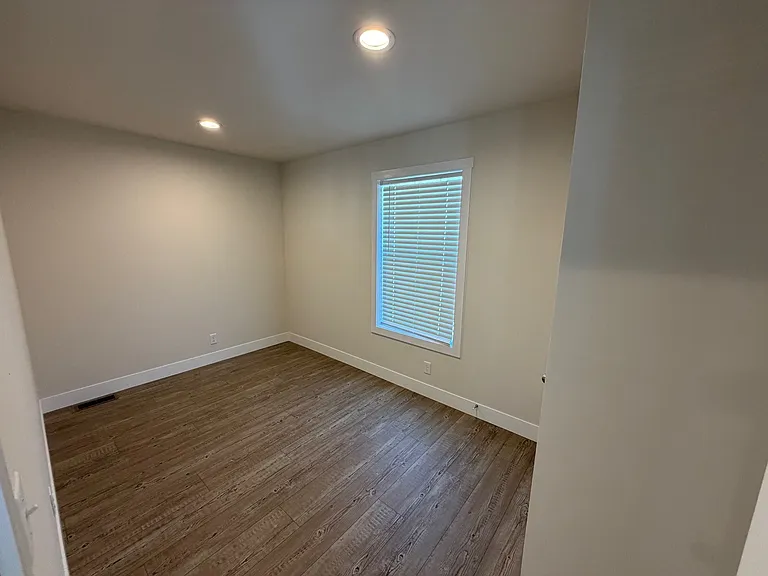 23 Boardwalk Dr — Photo 7