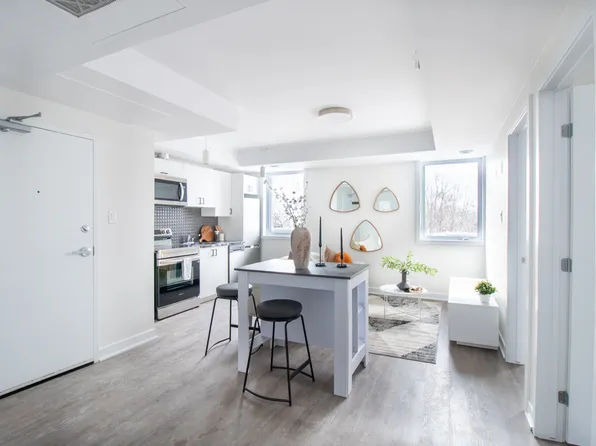 994 Bronson Ave, Ottawa, ON