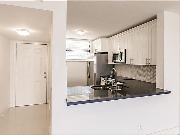 5th image of 112 Lake Emerald Drive #202