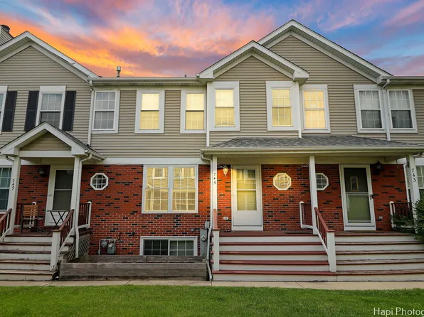 745 Tiffany Ct, Antioch, IL 60002