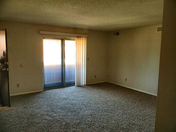 5th image of 2541 Brush Ct APT F