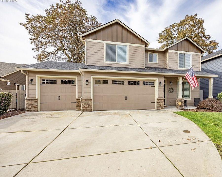 1st image of 10722 NE 68th Ave