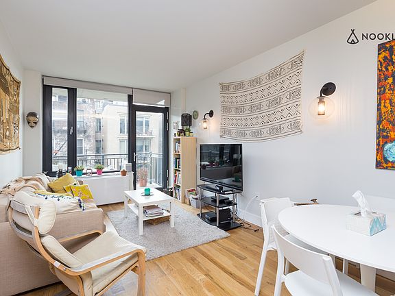 4th image of 670 Pacific St #411