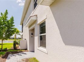 5746 Oakmont Ct