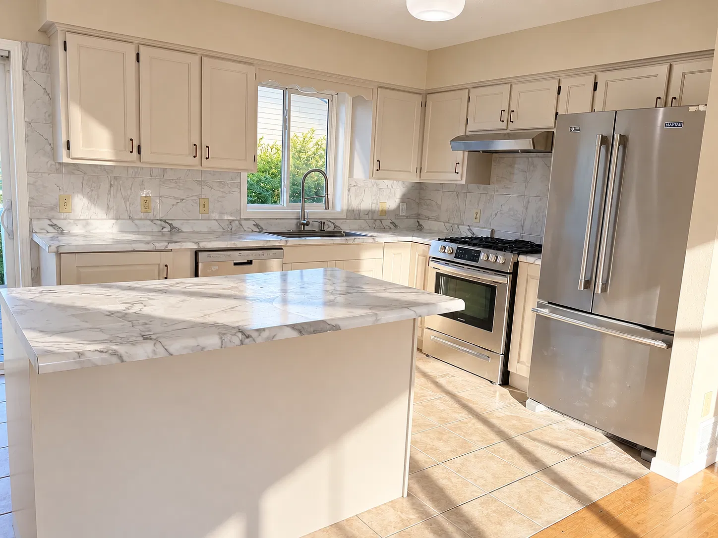 5 bed, 2118 sqft, $2,800 — Photo 4