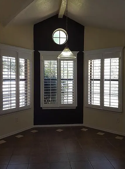 1884 Lyman Dutton Cir — Photo 7