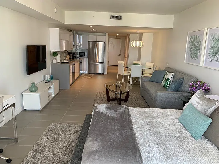 1600 NE 1st Ave #2402 — Photo 4