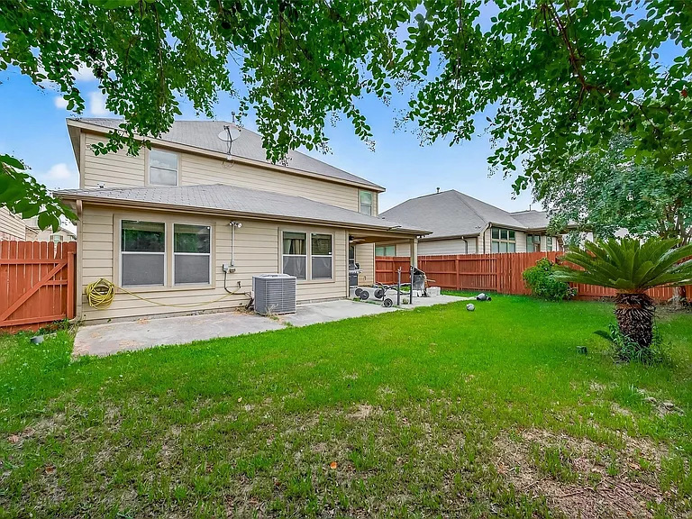 16547 Lanesborough Dr — Photo 46