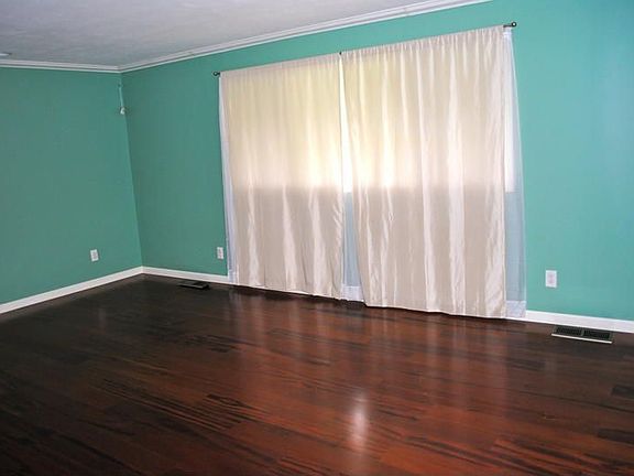 5th image of 6189 Cambridge Park Dr