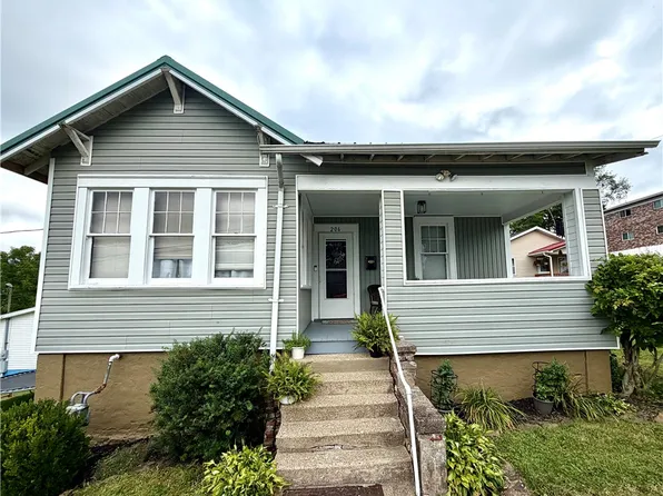 206 S Jefferson St, Connellsville, PA 15425