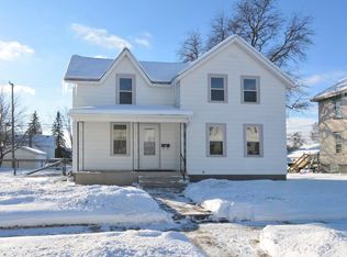 710 W Conant St, Portage, WI 53901