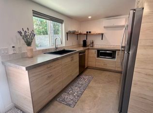 10530 Tinker Ave, Tujunga, CA 91042