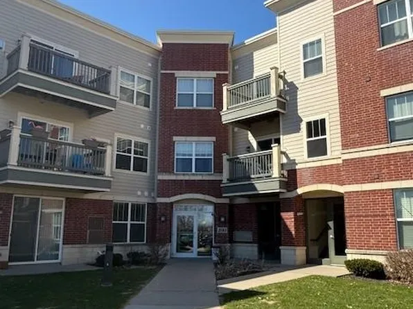 5198 Sassafras Dr Unit 205, Fitchburg, WI 53711