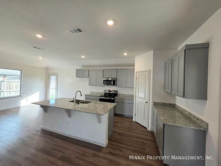 2602 S County Road 1103 — Photo 14
