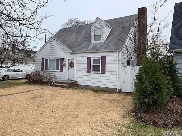 2nd image of 23 Terrace Pl