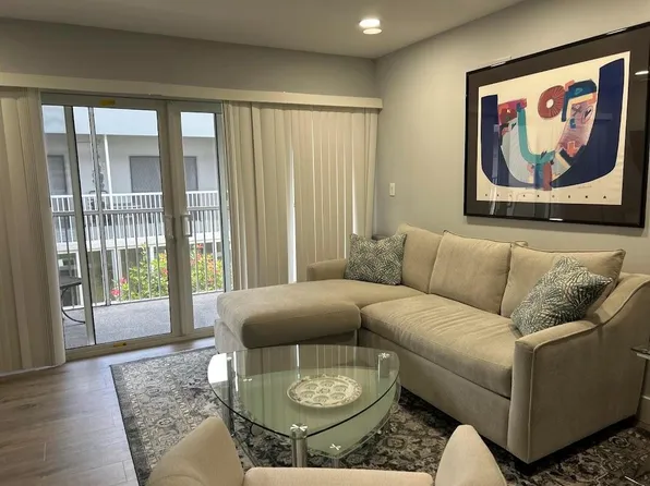 87 Piedmont Way #B, Delray Beach, FL 33484