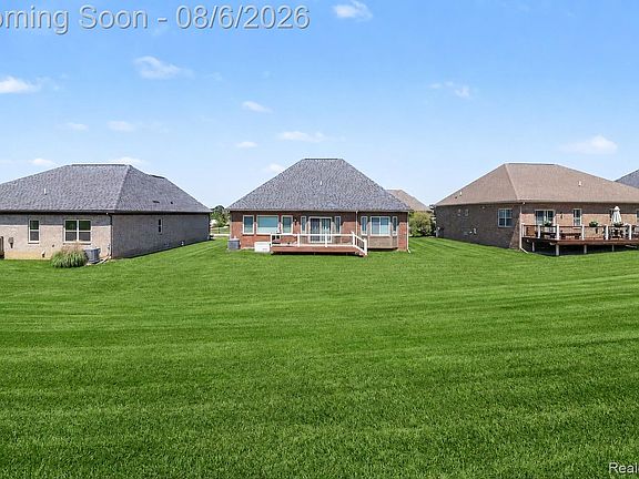 2nd image of 24536 Pinnacle Cir #26