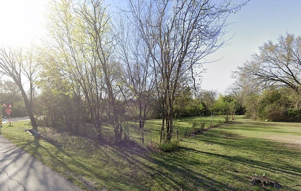 1000 Silver Creek Dr, Desoto, TX 75115 Zillow