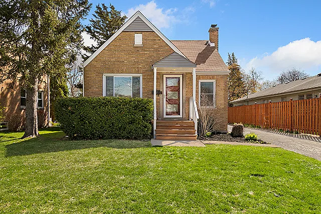 107 Elm St photo 1
