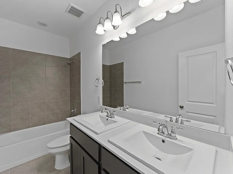 3309 Penn Blvd — Photo 17