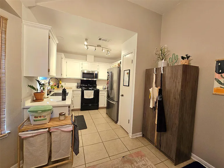 2303 Darnell Dr — Photo 18