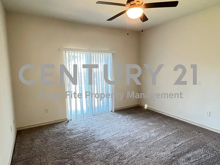 214 Lasso Cir — Photo 7