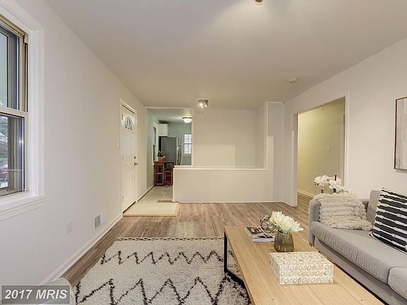 4th image of 711 Crabb Ave