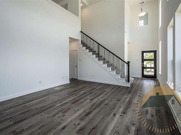3rd image of 16311 Little Pine Creek Dr